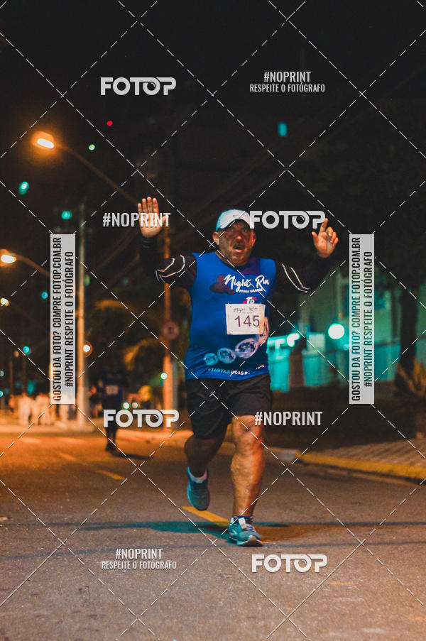 Buy your photos of the eventNight Run 5K 10K Praia Grande on Fotop