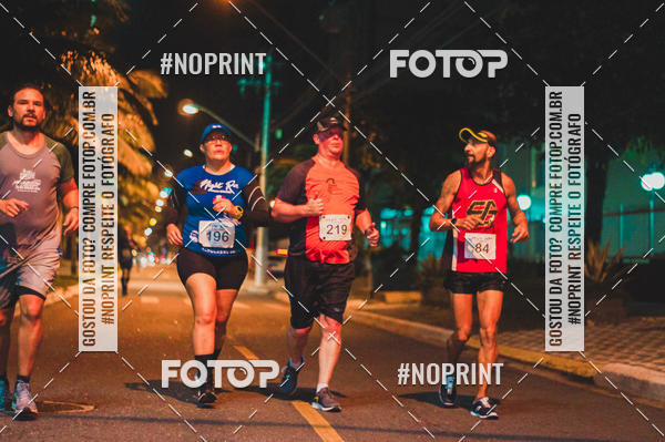 Buy your photos of the eventNight Run 5K 10K Praia Grande on Fotop