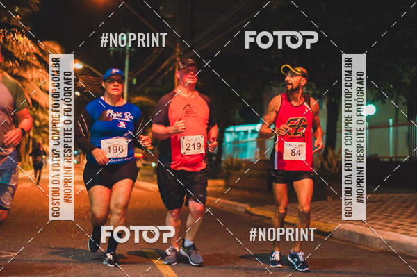 Buy your photos of the eventNight Run 5K 10K Praia Grande on Fotop