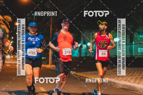 Buy your photos of the eventNight Run 5K 10K Praia Grande on Fotop