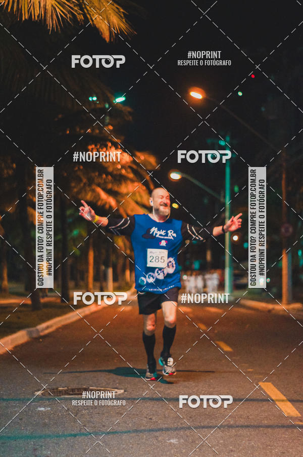 Buy your photos of the eventNight Run 5K 10K Praia Grande on Fotop