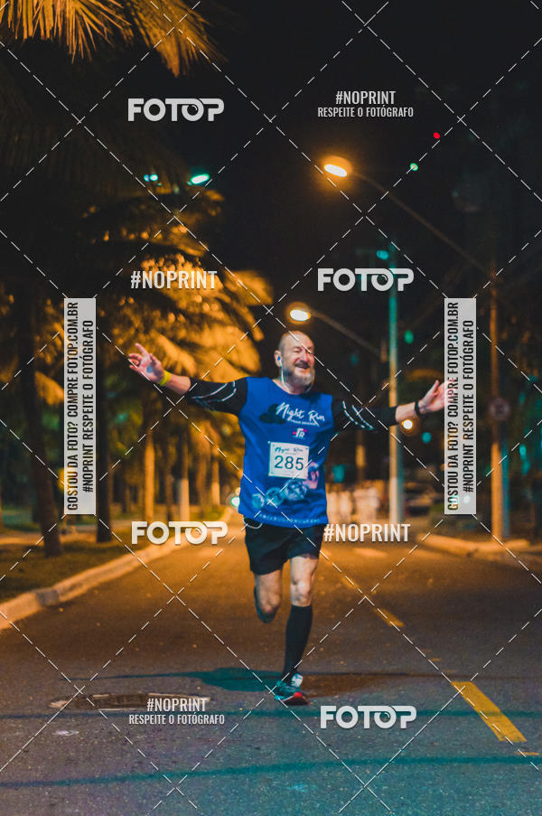 Buy your photos of the eventNight Run 5K 10K Praia Grande on Fotop
