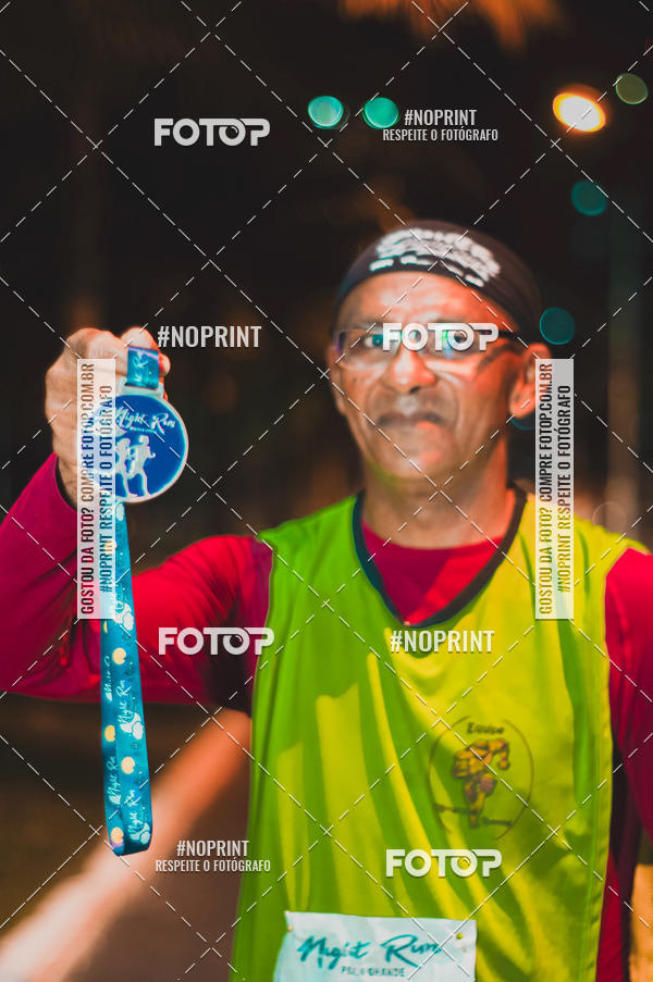 Buy your photos of the eventNight Run 5K 10K Praia Grande on Fotop