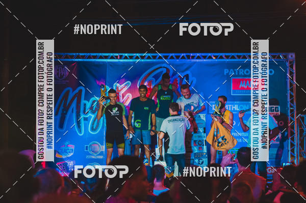 Buy your photos of the eventNight Run 5K 10K Praia Grande on Fotop