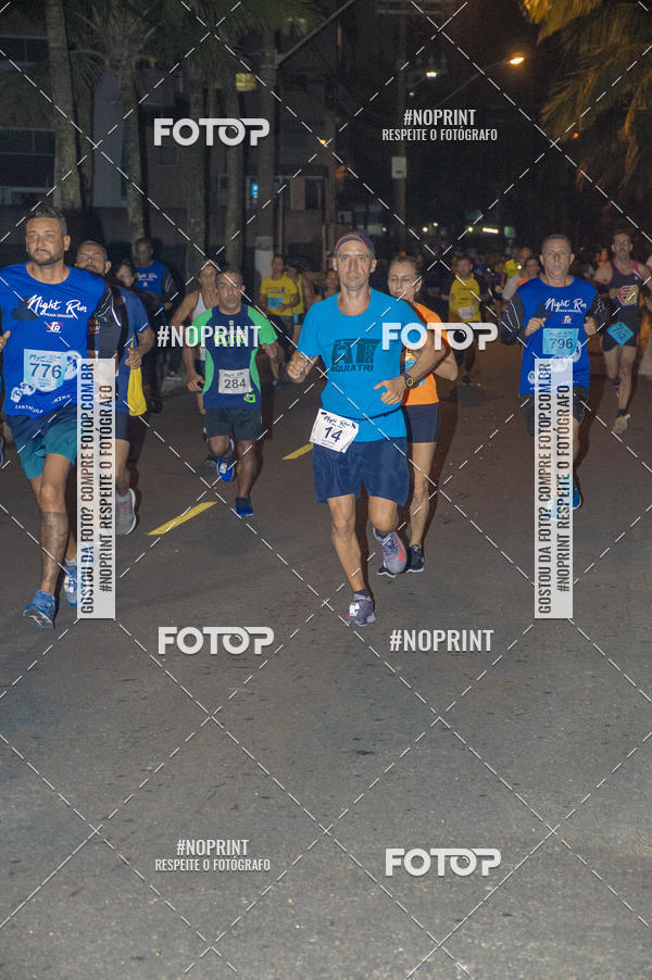 Buy your photos of the eventNight Run 5K 10K Praia Grande on Fotop