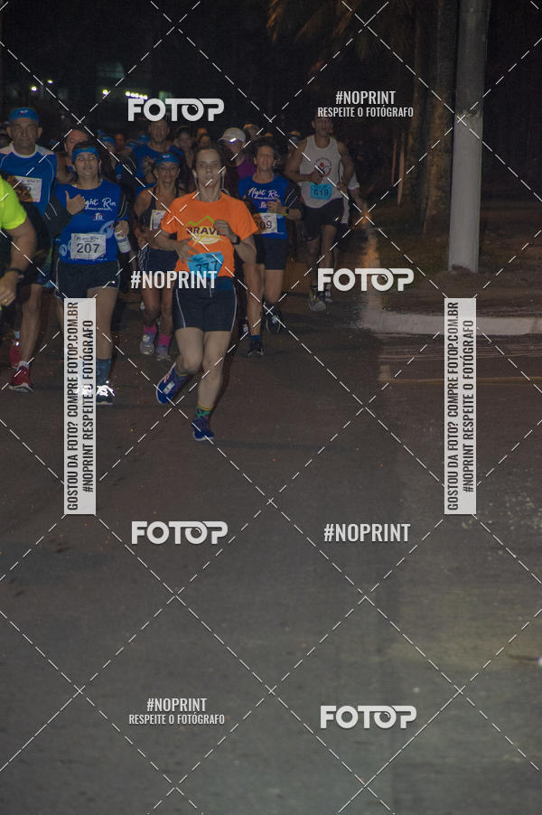 Buy your photos of the eventNight Run 5K 10K Praia Grande on Fotop