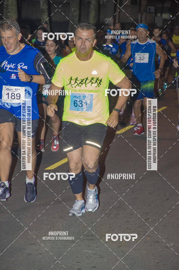Buy your photos of the eventNight Run 5K 10K Praia Grande on Fotop