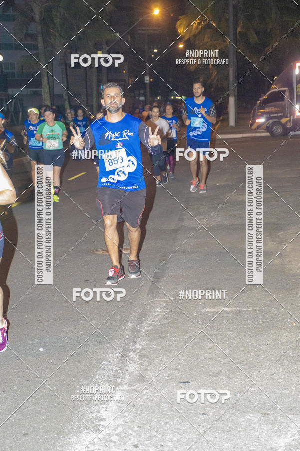 Buy your photos of the eventNight Run 5K 10K Praia Grande on Fotop
