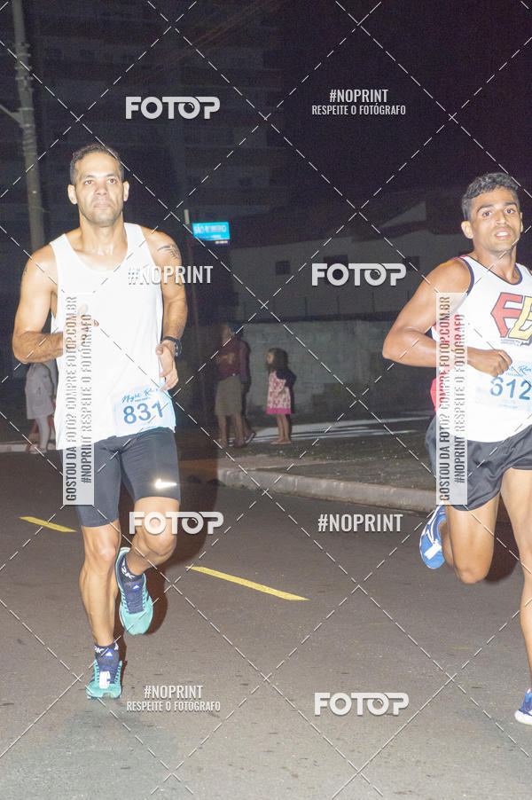 Buy your photos of the eventNight Run 5K 10K Praia Grande on Fotop