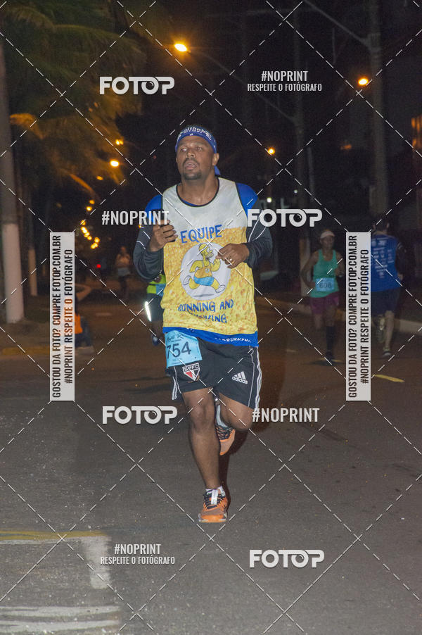 Buy your photos of the eventNight Run 5K 10K Praia Grande on Fotop