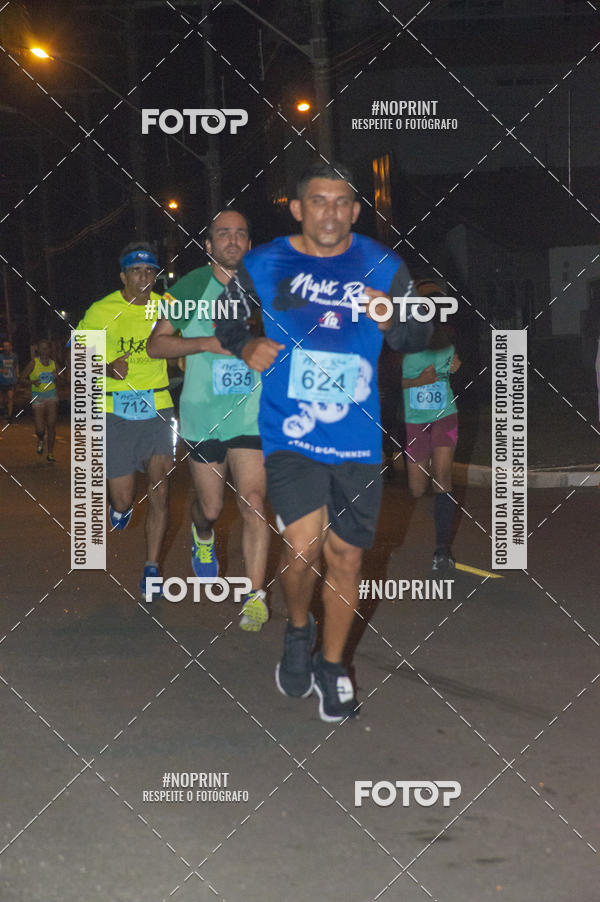Buy your photos of the eventNight Run 5K 10K Praia Grande on Fotop