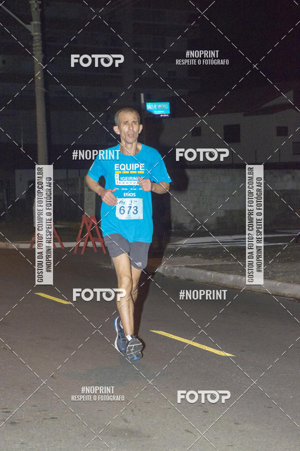 Buy your photos of the eventNight Run 5K 10K Praia Grande on Fotop