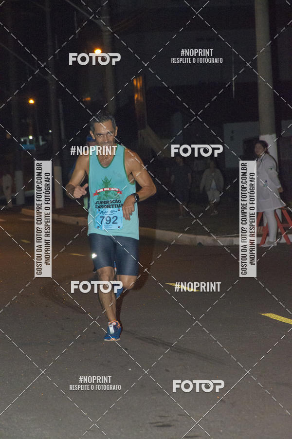 Buy your photos of the eventNight Run 5K 10K Praia Grande on Fotop