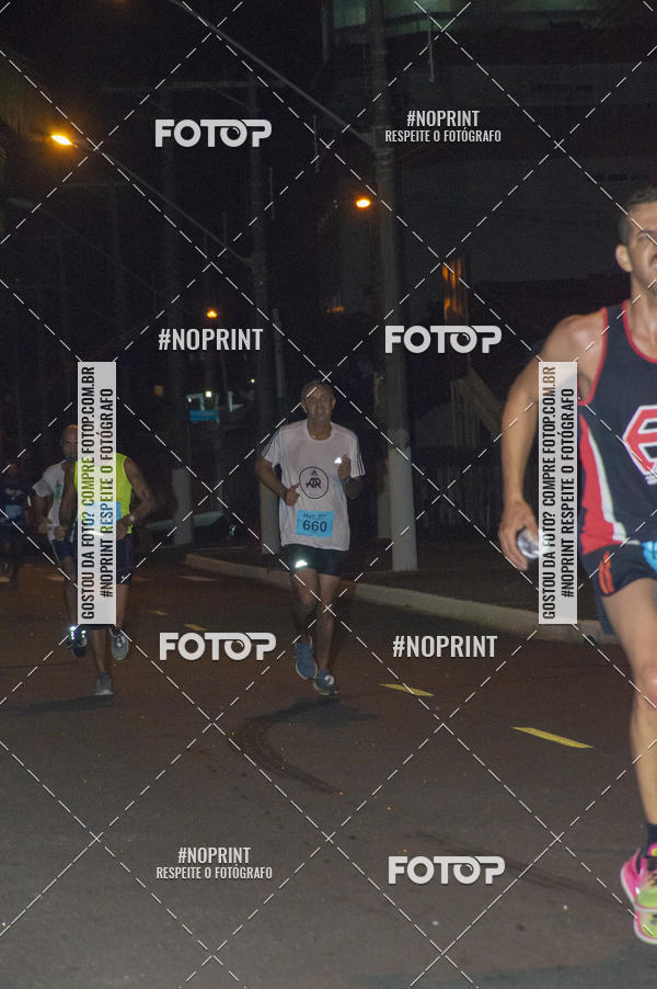 Buy your photos of the eventNight Run 5K 10K Praia Grande on Fotop