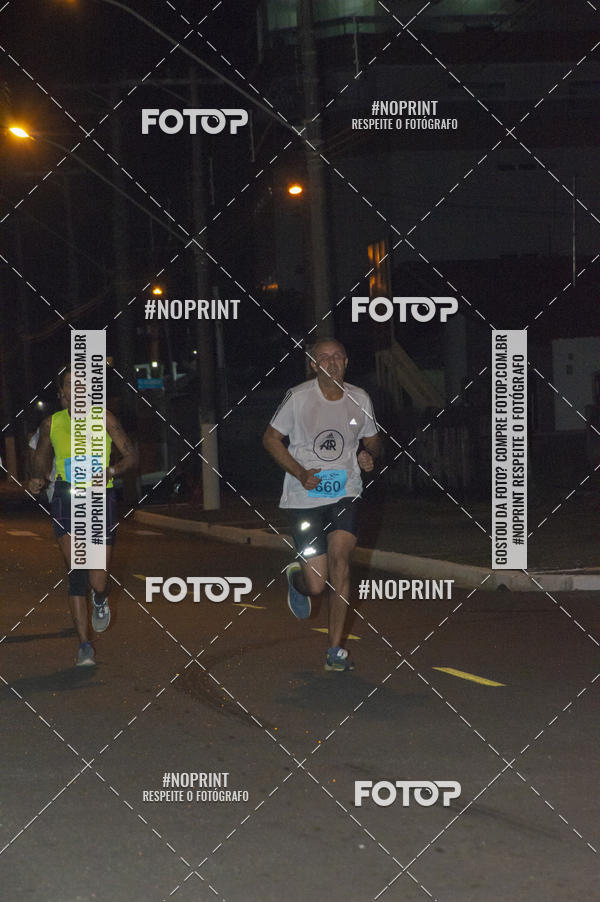 Buy your photos of the eventNight Run 5K 10K Praia Grande on Fotop