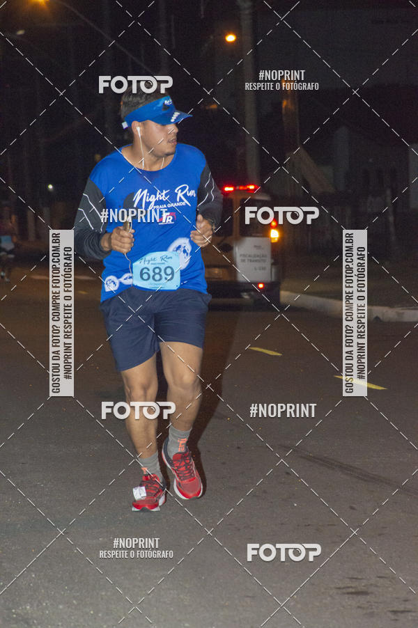 Buy your photos of the eventNight Run 5K 10K Praia Grande on Fotop