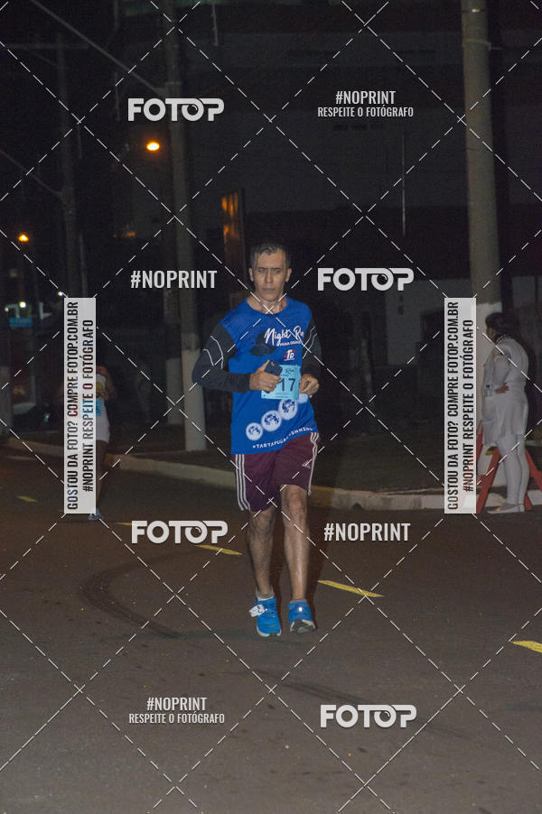 Buy your photos of the eventNight Run 5K 10K Praia Grande on Fotop