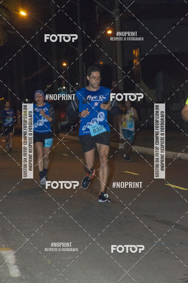 Buy your photos of the eventNight Run 5K 10K Praia Grande on Fotop