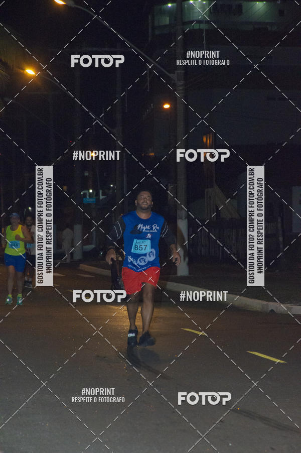 Buy your photos of the eventNight Run 5K 10K Praia Grande on Fotop