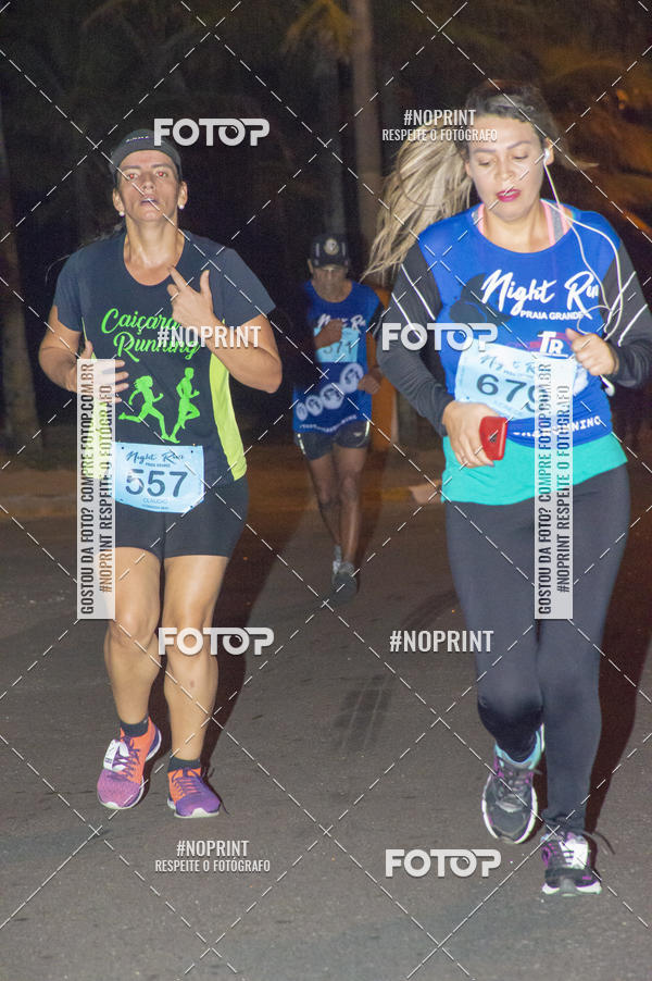 Buy your photos of the eventNight Run 5K 10K Praia Grande on Fotop