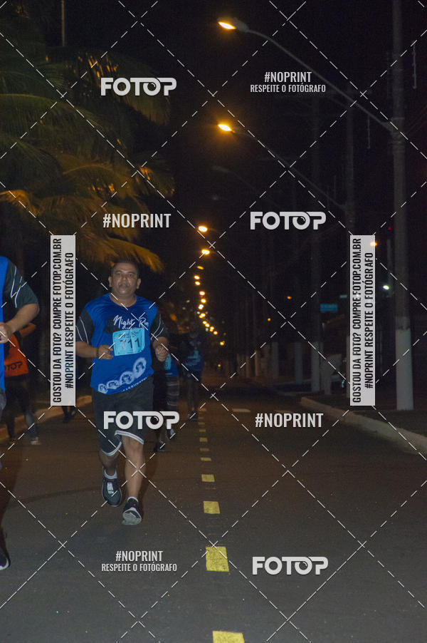 Buy your photos of the eventNight Run 5K 10K Praia Grande on Fotop