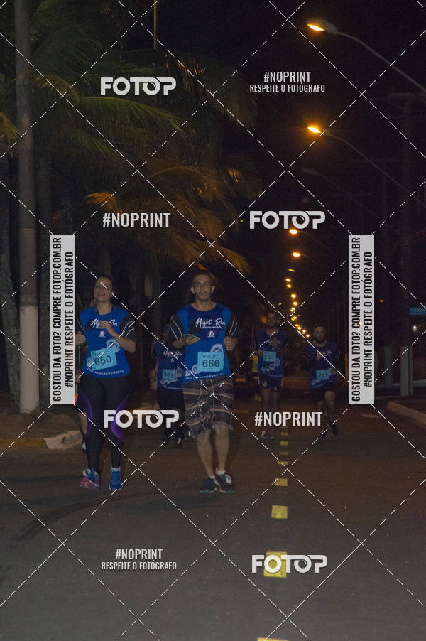 Buy your photos of the eventNight Run 5K 10K Praia Grande on Fotop