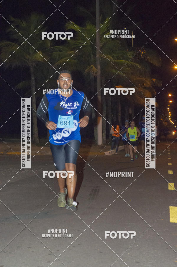 Buy your photos of the eventNight Run 5K 10K Praia Grande on Fotop
