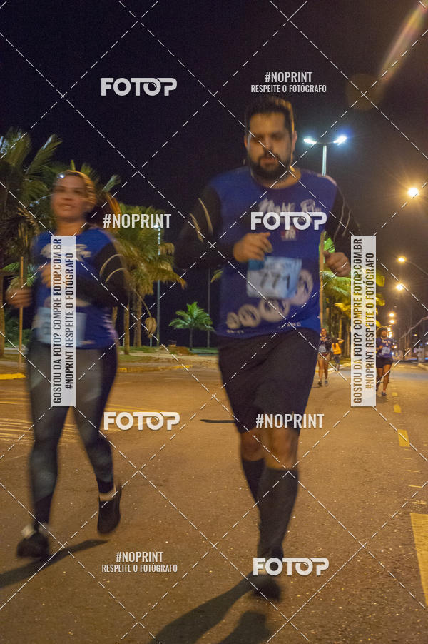 Buy your photos of the eventNight Run 5K 10K Praia Grande on Fotop