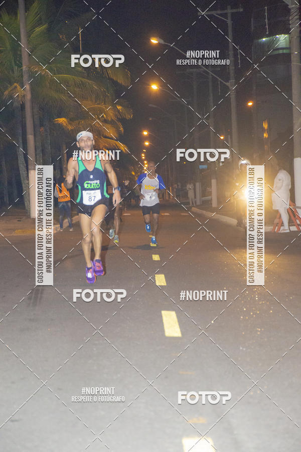 Buy your photos of the eventNight Run 5K 10K Praia Grande on Fotop