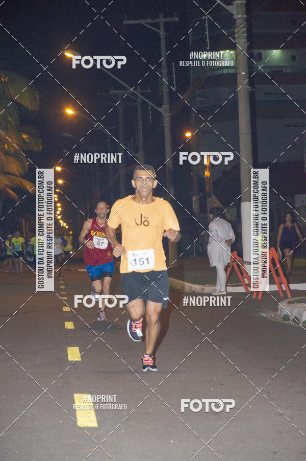 Buy your photos of the eventNight Run 5K 10K Praia Grande on Fotop