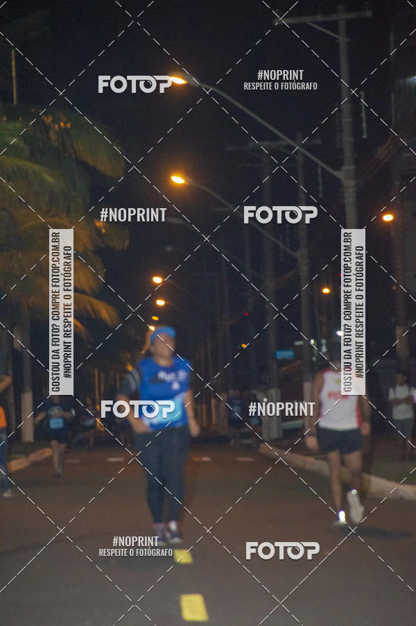 Buy your photos of the eventNight Run 5K 10K Praia Grande on Fotop