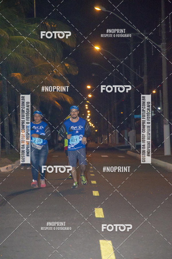 Buy your photos of the eventNight Run 5K 10K Praia Grande on Fotop