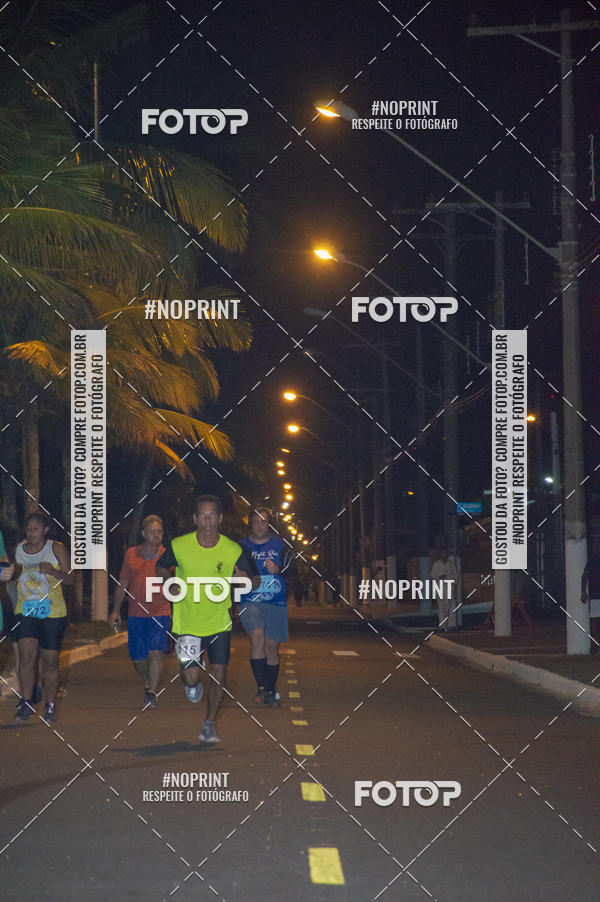 Buy your photos of the eventNight Run 5K 10K Praia Grande on Fotop