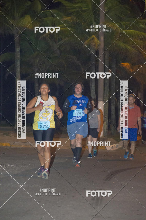 Buy your photos of the eventNight Run 5K 10K Praia Grande on Fotop