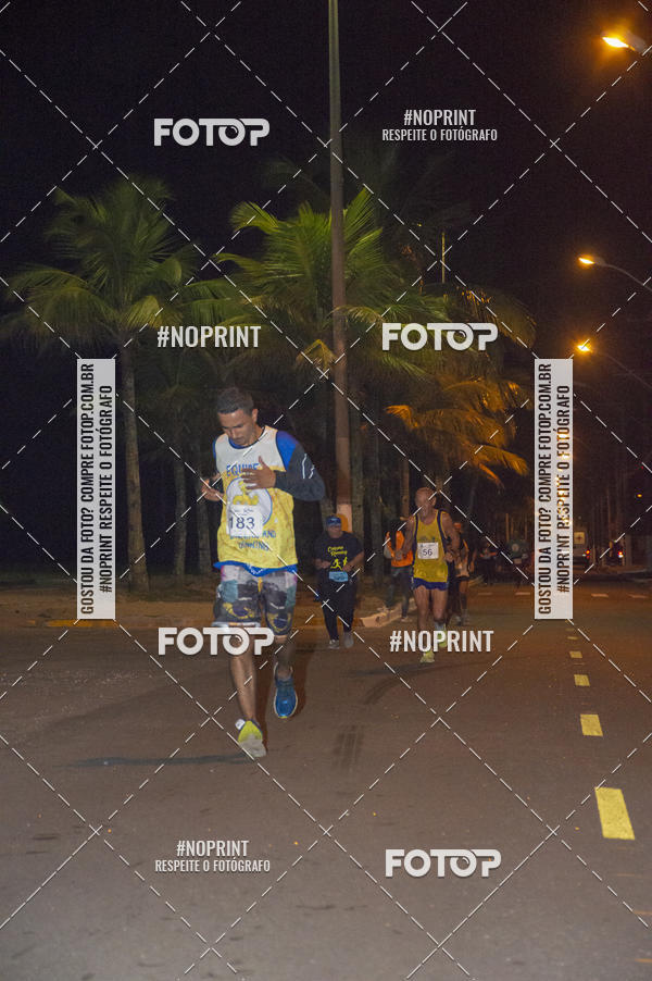 Buy your photos of the eventNight Run 5K 10K Praia Grande on Fotop