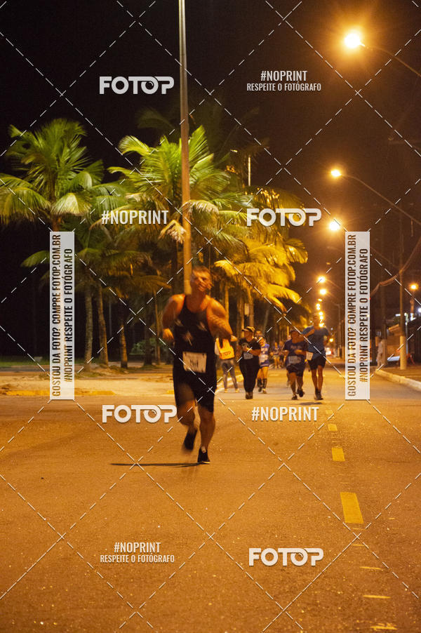 Buy your photos of the eventNight Run 5K 10K Praia Grande on Fotop