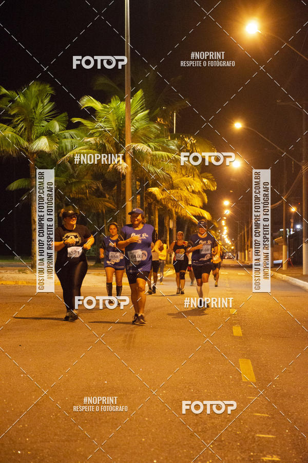 Buy your photos of the eventNight Run 5K 10K Praia Grande on Fotop