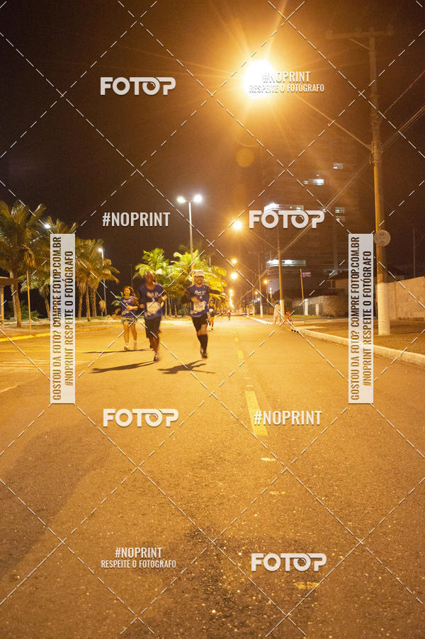 Buy your photos of the eventNight Run 5K 10K Praia Grande on Fotop