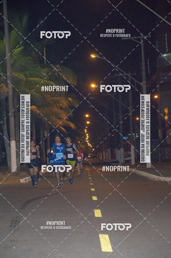 Buy your photos of the eventNight Run 5K 10K Praia Grande on Fotop
