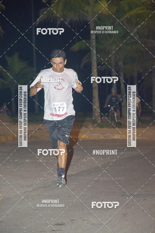 Buy your photos of the eventNight Run 5K 10K Praia Grande on Fotop