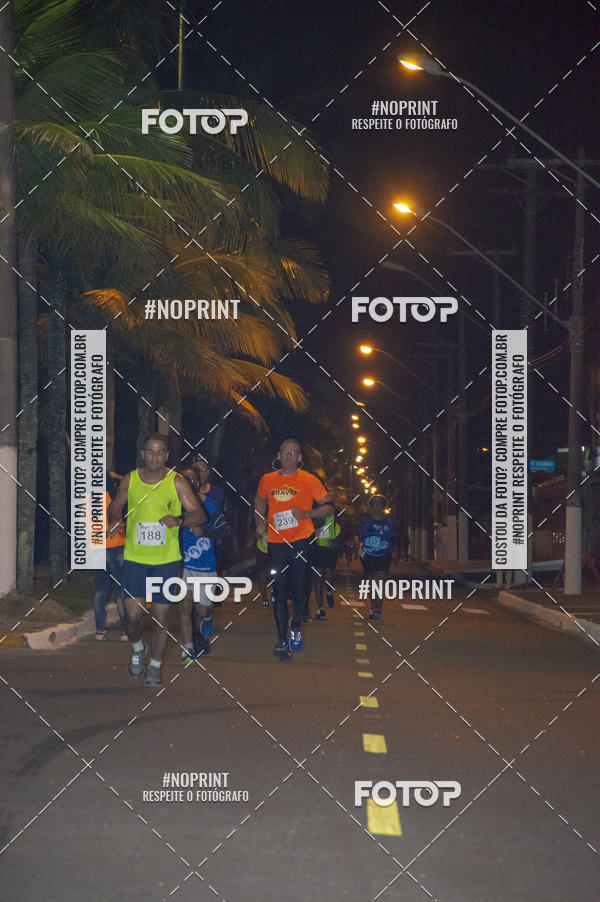 Buy your photos of the eventNight Run 5K 10K Praia Grande on Fotop