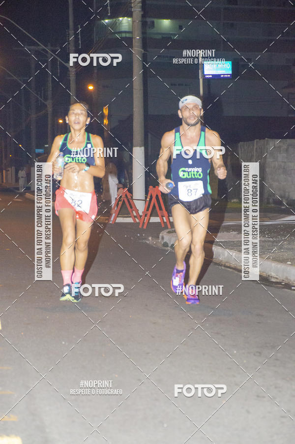 Buy your photos of the eventNight Run 5K 10K Praia Grande on Fotop