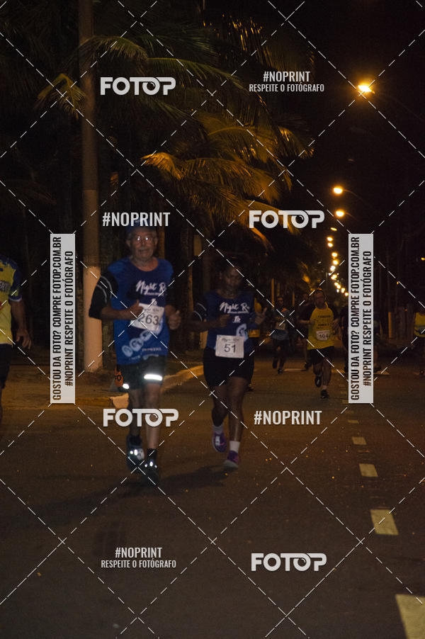 Buy your photos of the eventNight Run 5K 10K Praia Grande on Fotop