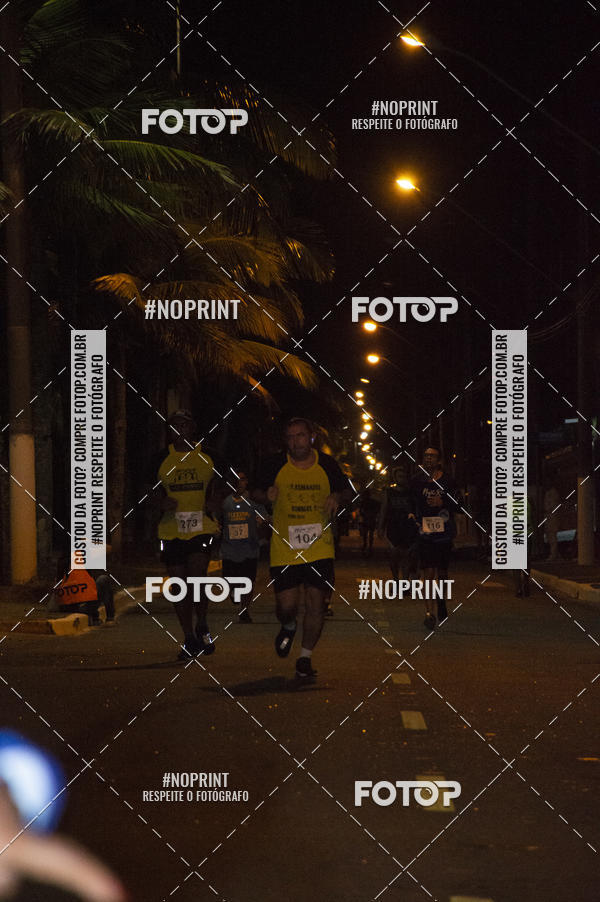 Buy your photos of the eventNight Run 5K 10K Praia Grande on Fotop