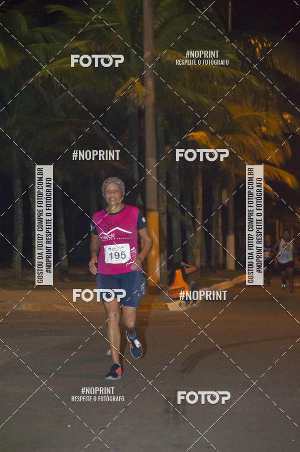 Buy your photos of the eventNight Run 5K 10K Praia Grande on Fotop