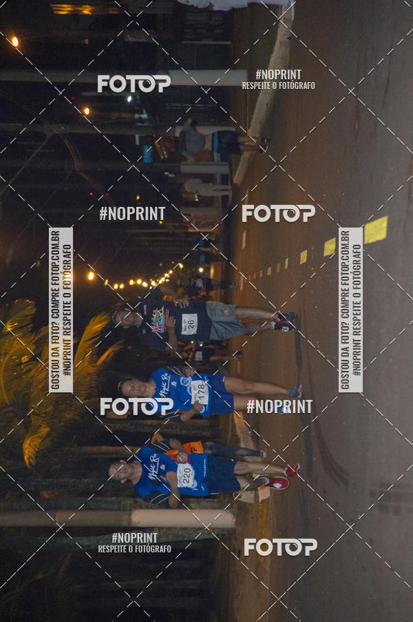 Buy your photos of the eventNight Run 5K 10K Praia Grande on Fotop