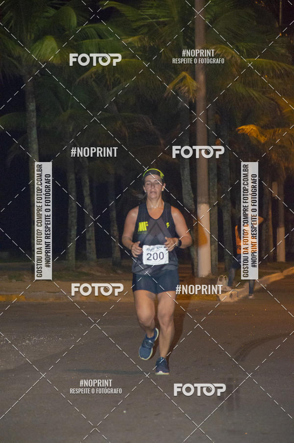 Buy your photos of the eventNight Run 5K 10K Praia Grande on Fotop