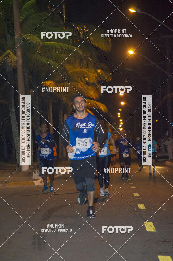 Buy your photos of the eventNight Run 5K 10K Praia Grande on Fotop