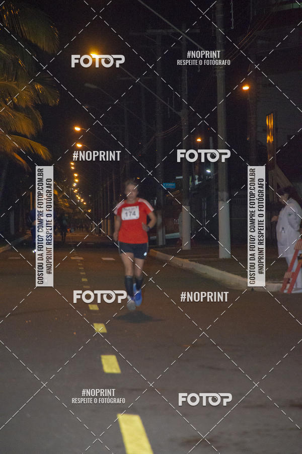 Buy your photos of the eventNight Run 5K 10K Praia Grande on Fotop