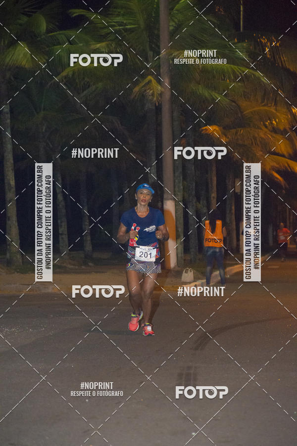 Buy your photos of the eventNight Run 5K 10K Praia Grande on Fotop